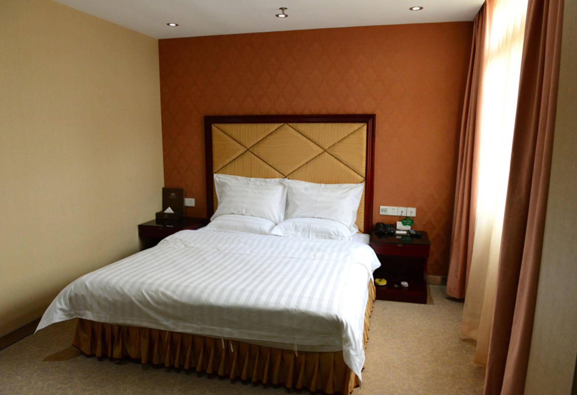 Xinghe Hotel - Guangzhou Railway Station Branch Екстериор снимка